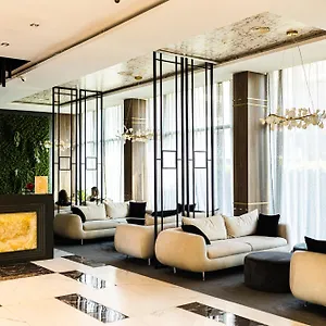 Riviera Blue Hotel